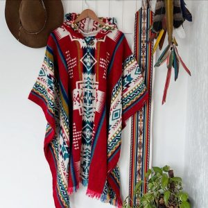 PONCHO ALPACA FLANELADO COM CAPUZ